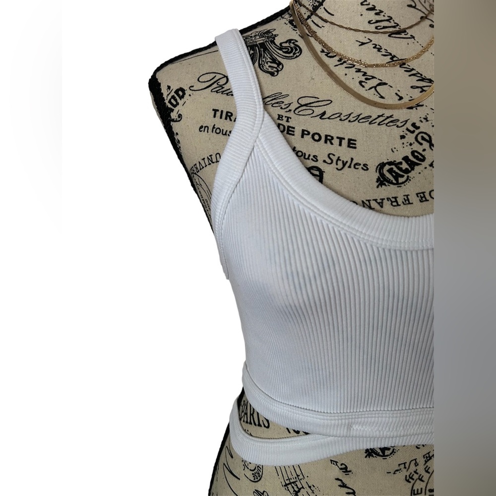 Brand New Ribbed Crop Top With Cut Outs - Picture 3 of 6